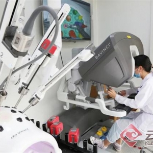 普及精准化微创医疗 云岭首届手术机器人论坛在昆举行