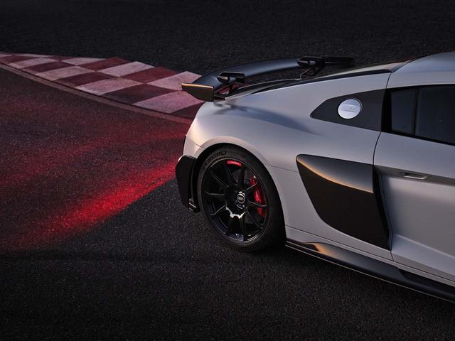 奥迪“神机”明年停产，最初一代V10跑车公布，全球限量333台