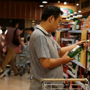 中国4大“光瓶酒”，便宜好喝，都是100%珍品佳酿，你都喝过吗？