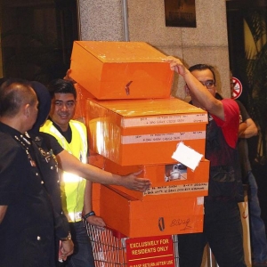 马来西亚当局欲拍卖40个奢侈品手袋！来自“一马弊案”赃物