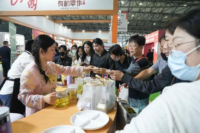 12大主题馆、14大热门专区、4条参观线路……第23届西雅国际食品展览会（上海）举行