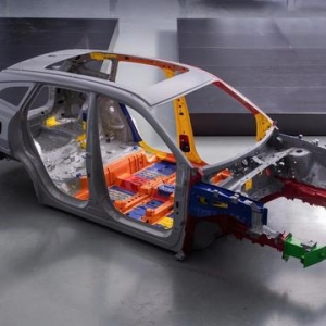 直击吉利银河L7整车拆解，真正安全的新能源车从来不玩虚的
