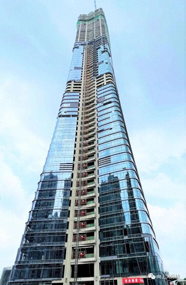339米！温州第一高楼希尔顿339 塔冠结构封顶！