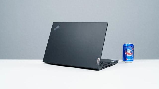 联想ThinkPad P15v开箱，重量不重，性可以强，续航够久