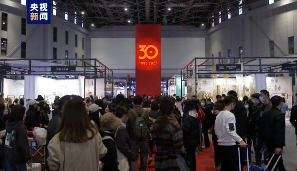 中国国际打扮衣饰展览会2023春季展开幕 打扮行业回暖趋向明显