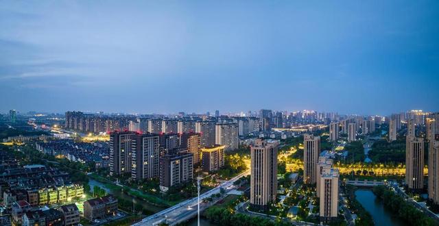 关于嘉兴市并入江苏省的可行性分析：一场史无前例的行政革新？