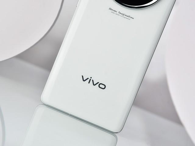 vivo X100周全评测：年度超满分旗舰手机
