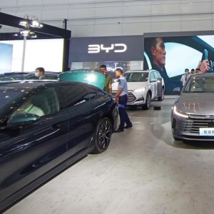 “今年底前成中国第一大汽车制造商”，比亚迪董事长王传福最新发声！