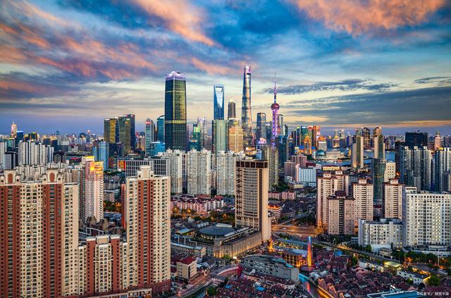 2024年后，中国楼市走向将怎样？李嘉诚早有预言，提早做2个预备